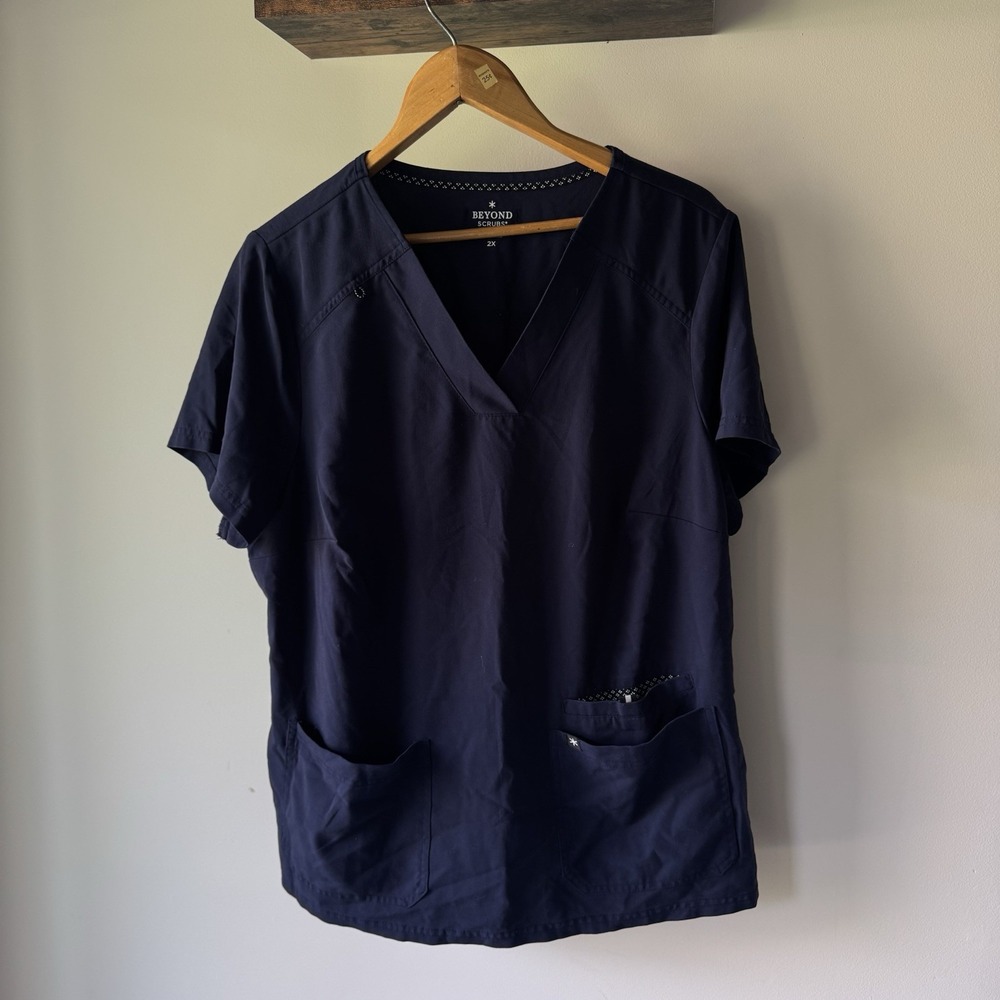Lot of 3 Beyond Scrubs Navy Blue V-Neck Scrub Tops Med Couture Plus Size 2X